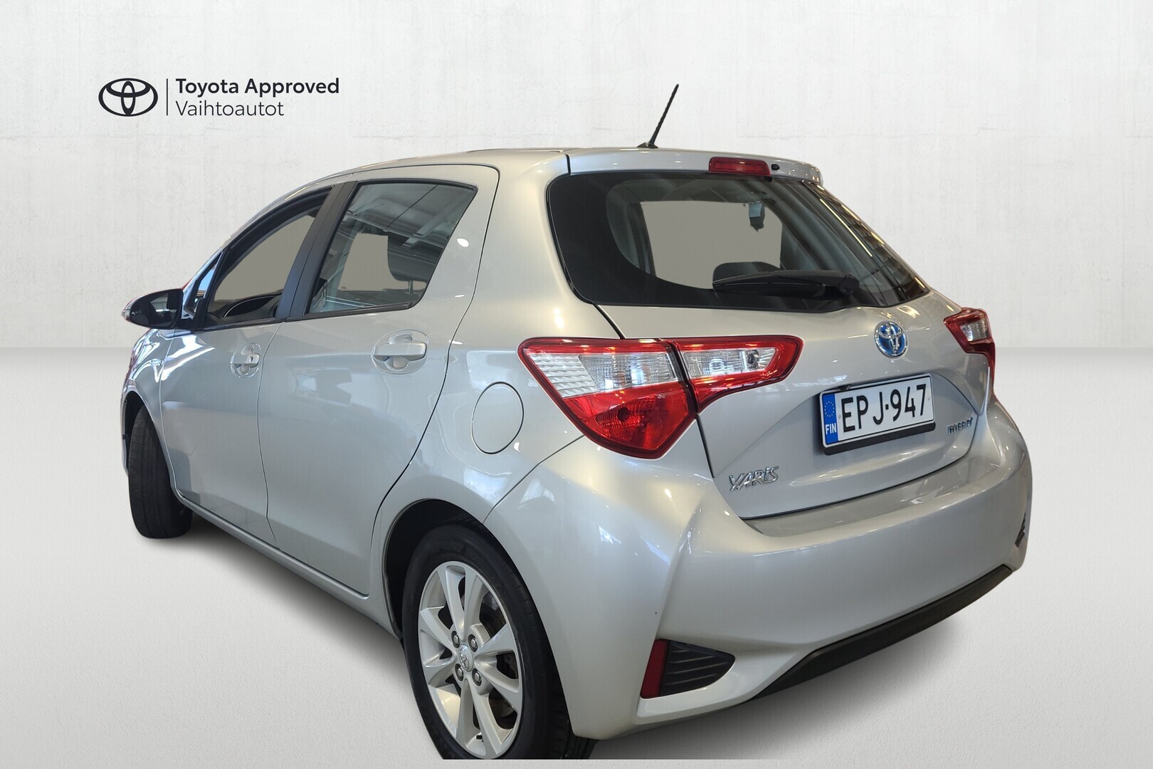 TOYOTA Yaris 2018