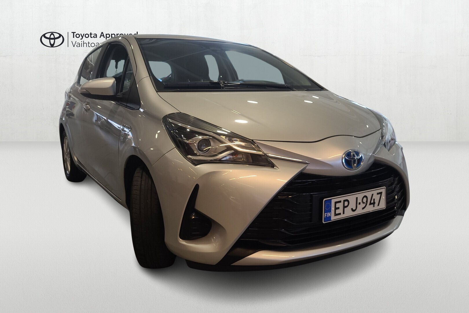 TOYOTA Yaris 2018