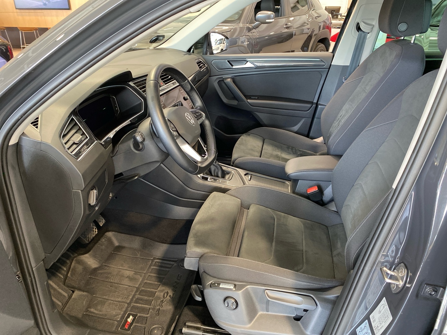 VOLKSWAGEN Tiguan 2022