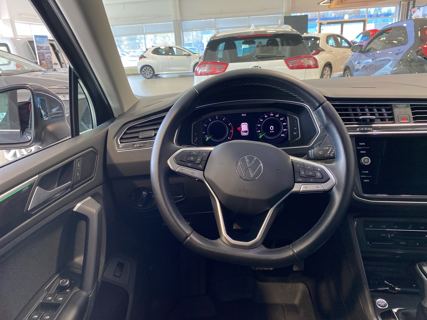VOLKSWAGEN Tiguan 2022