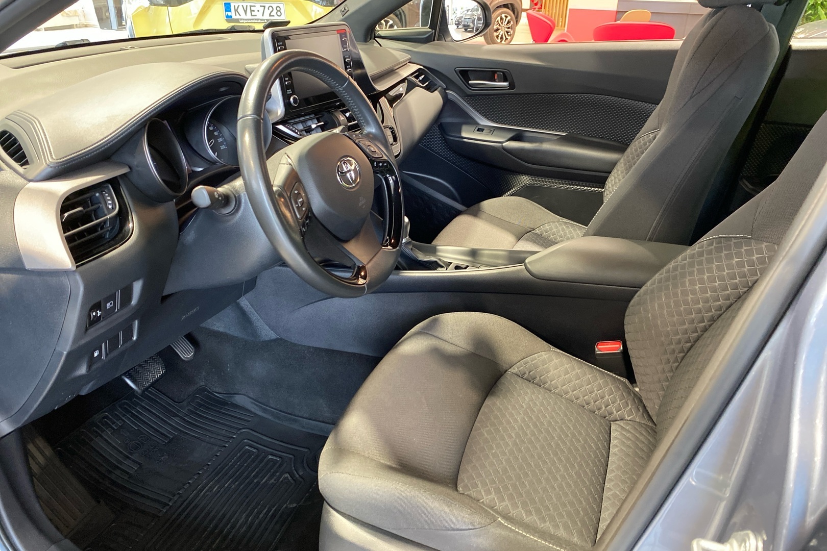 TOYOTA C-HR 2020