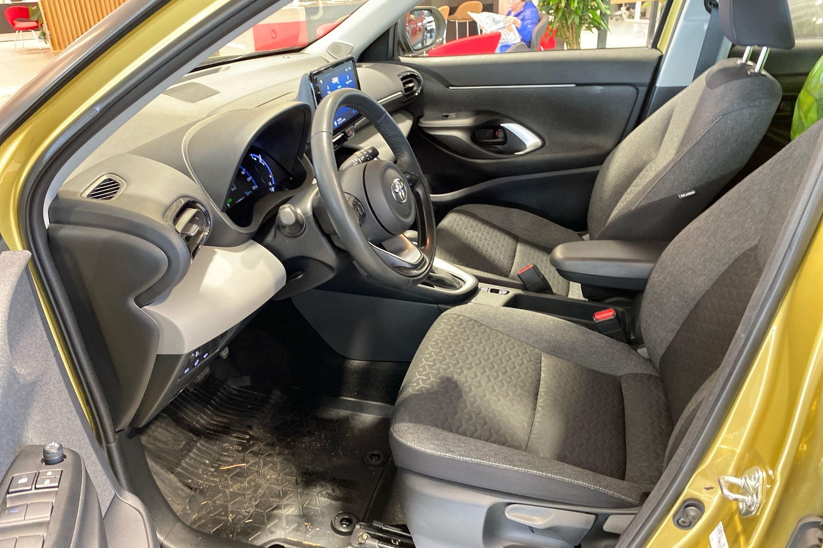 TOYOTA Yaris Cross 2022