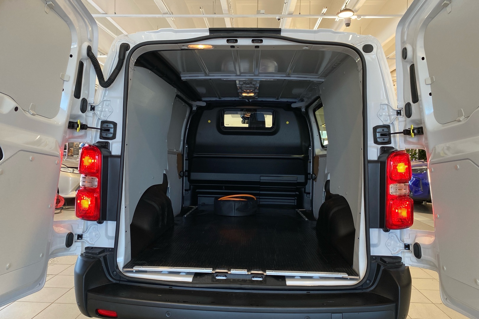 TOYOTA PROACE EV 2025