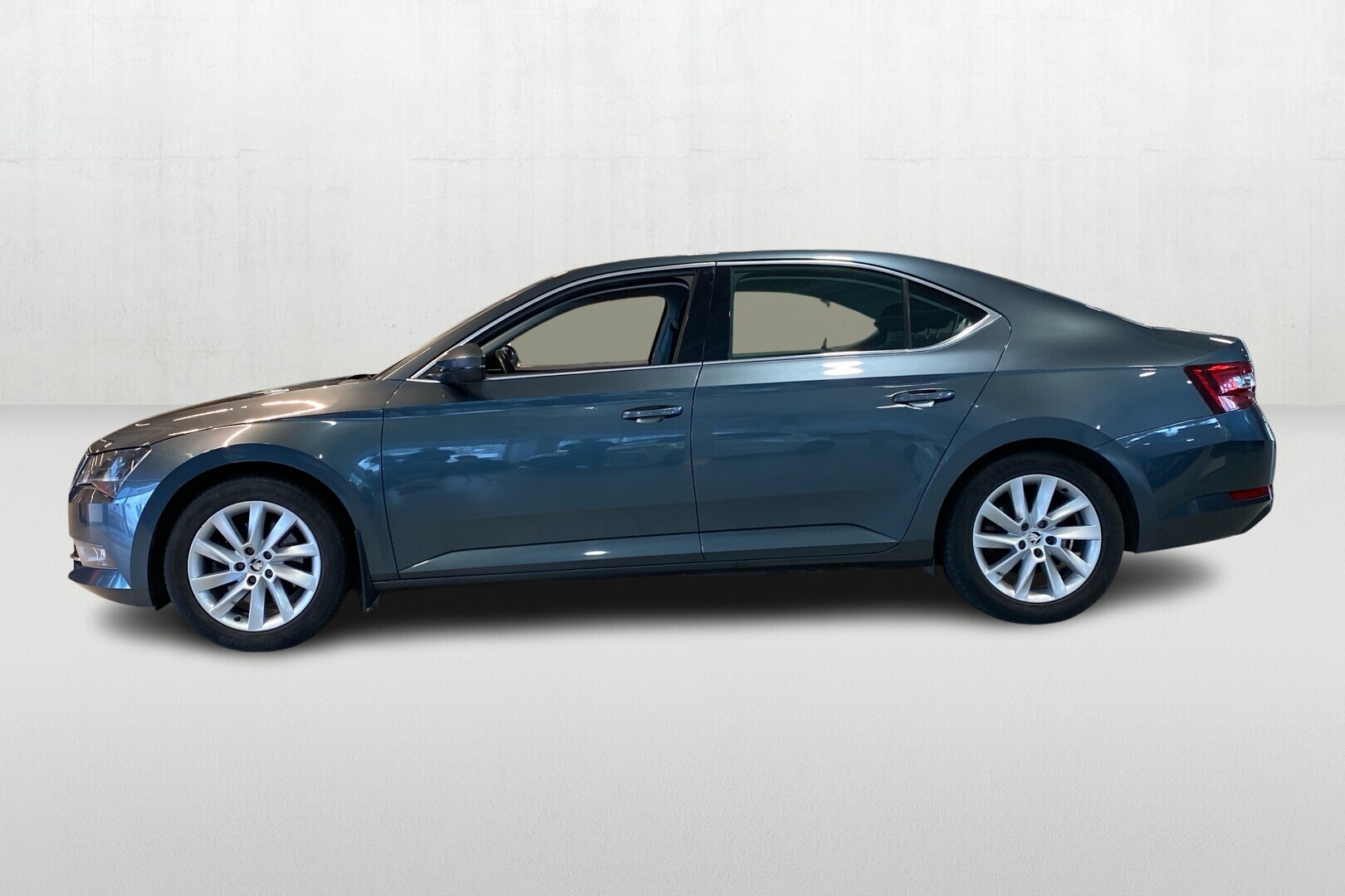 SKODA Superb 2019