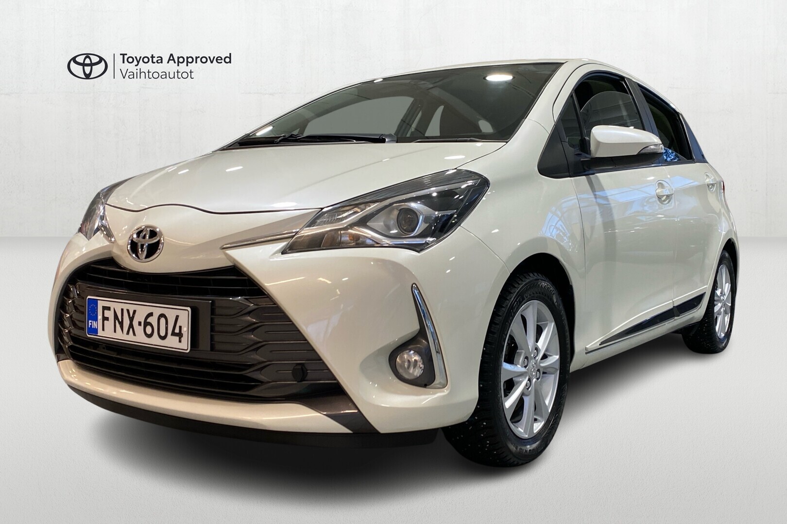 TOYOTA Yaris 2019