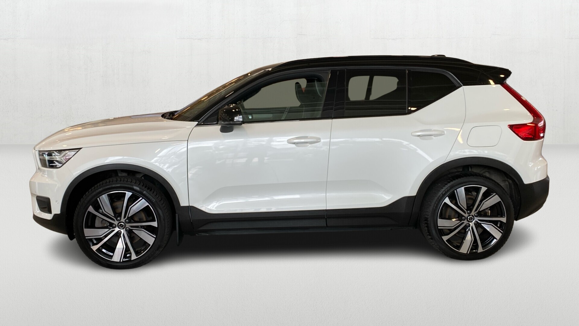 VOLVO XC40 2022