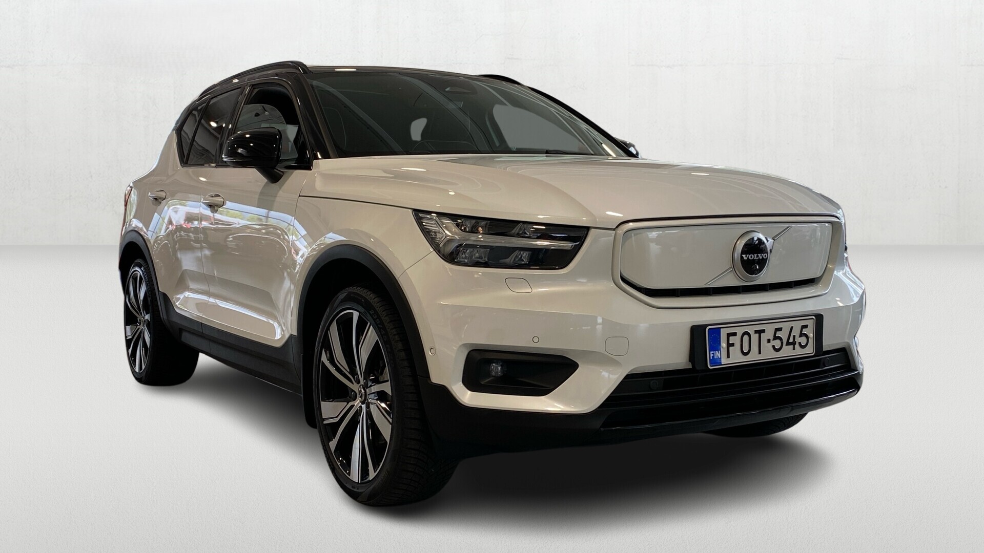 VOLVO XC40 2022