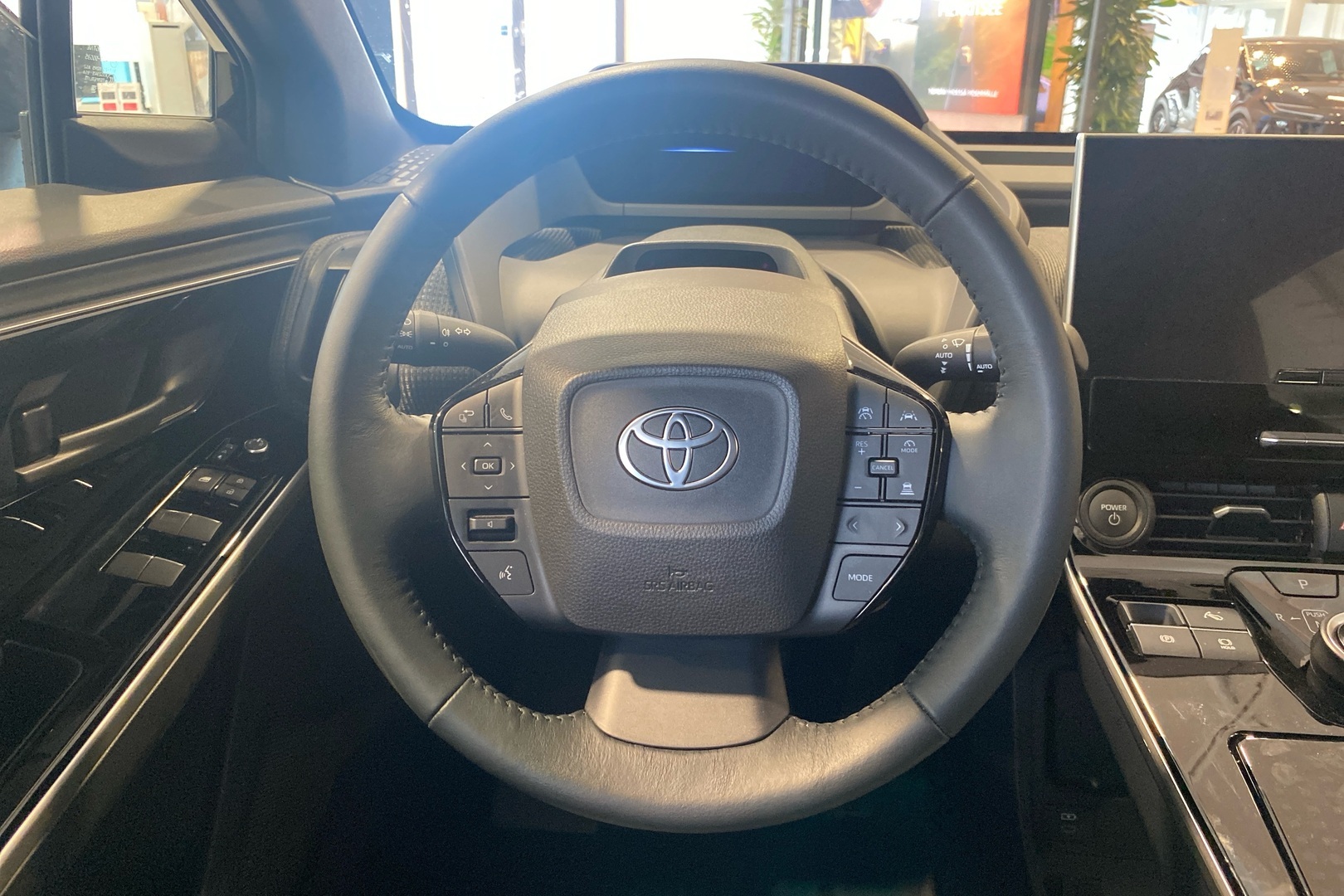 TOYOTA BZ4X 2024