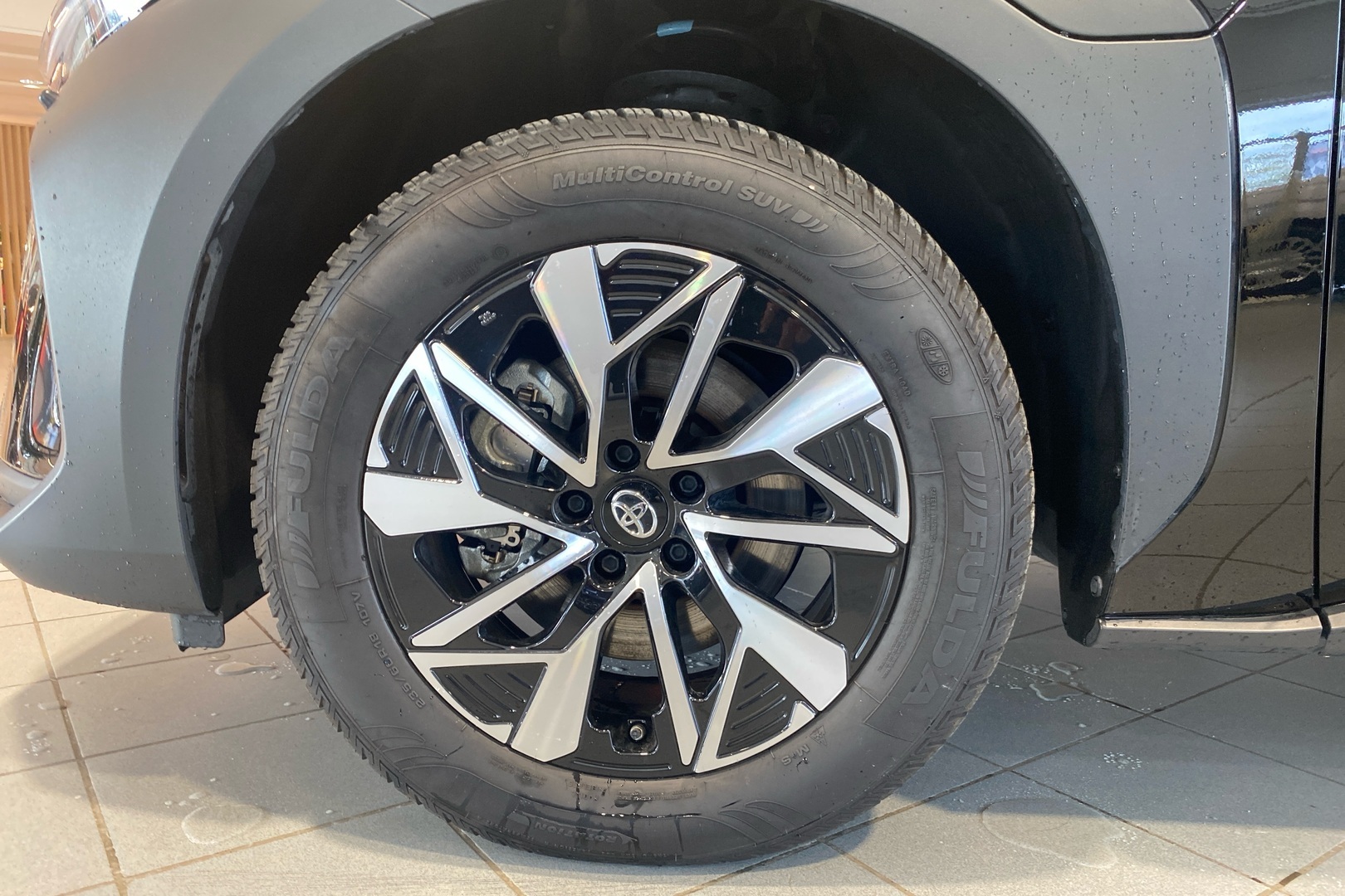 TOYOTA BZ4X 2024
