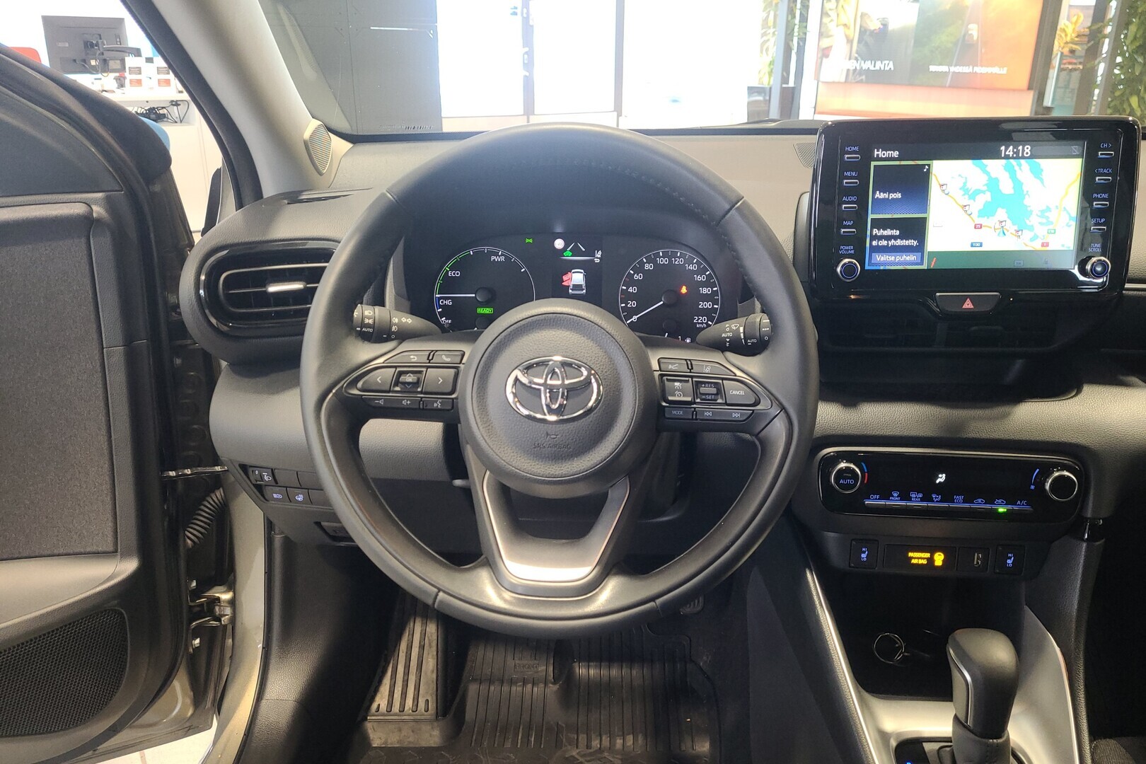 TOYOTA Yaris 2024