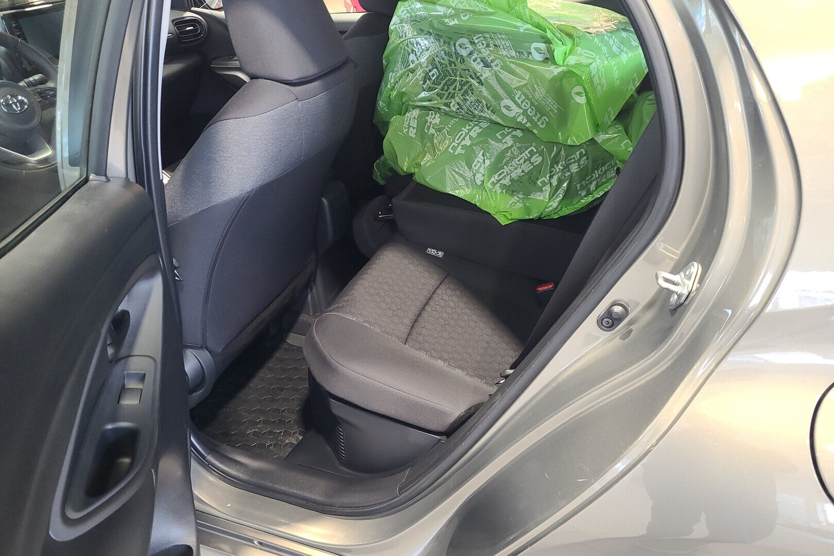 TOYOTA Yaris 2024
