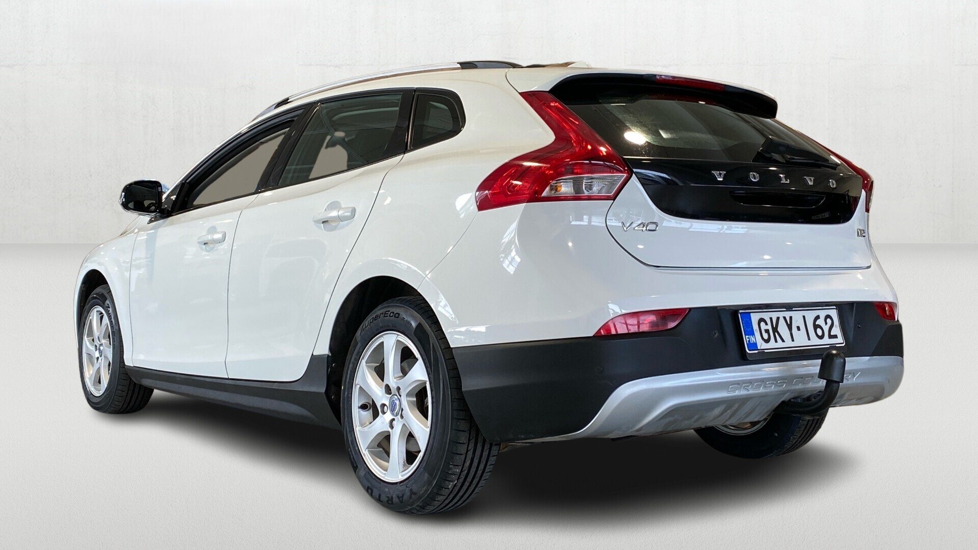 VOLVO V40 Cross Country 2013