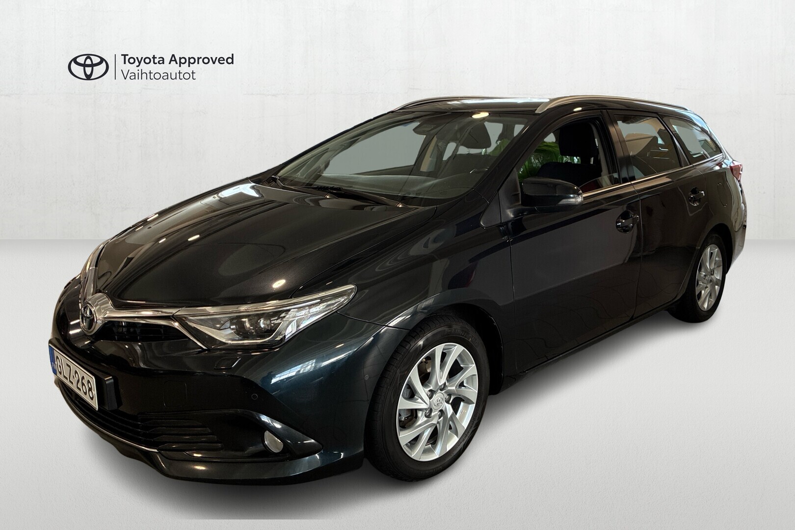 TOYOTA Auris 2016