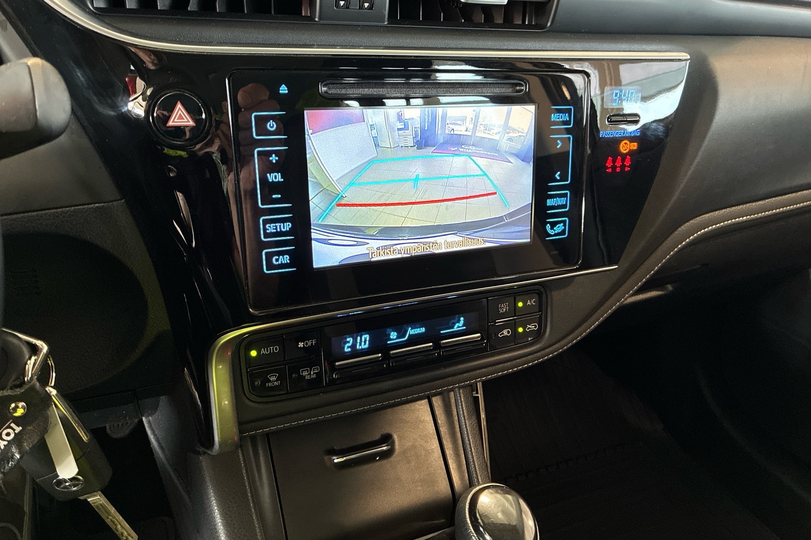 TOYOTA Auris 2016