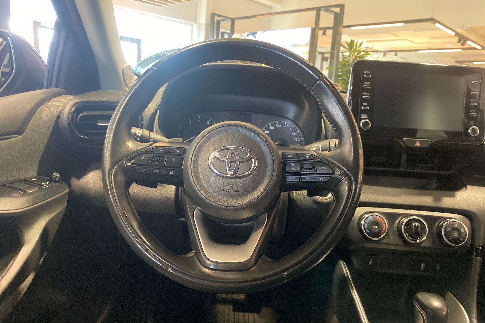 TOYOTA YARIS 2020