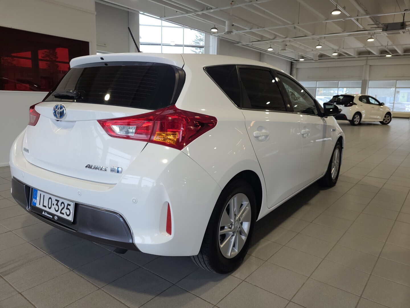 TOYOTA Auris 2014