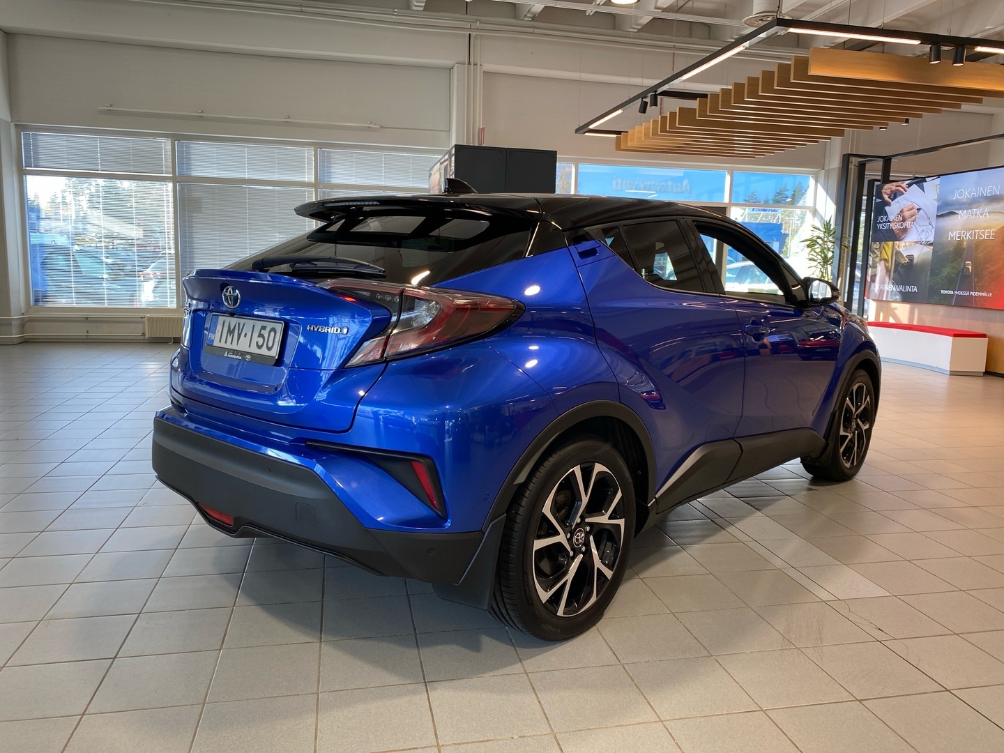 TOYOTA C-HR 2017