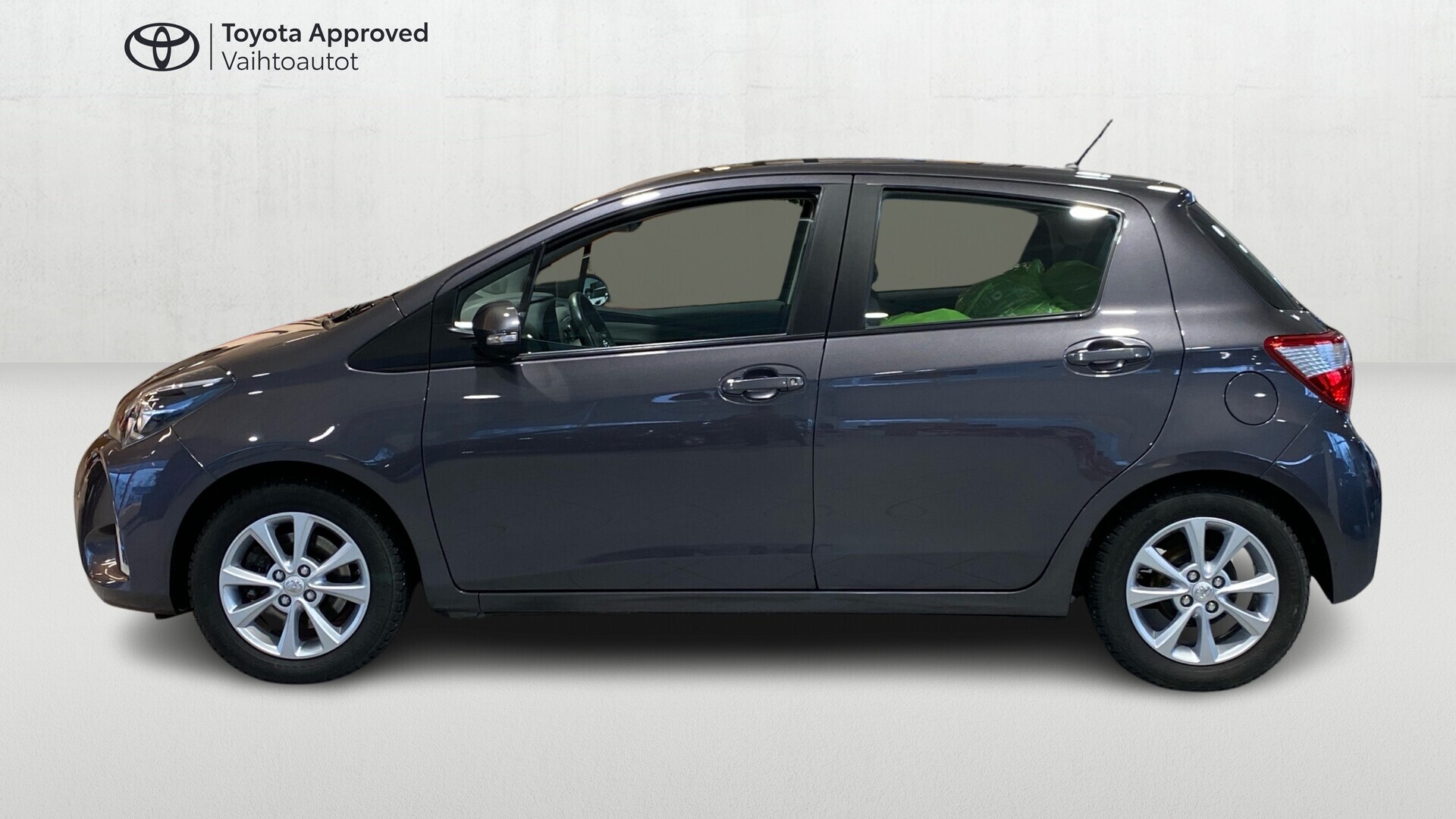 TOYOTA Yaris 2018