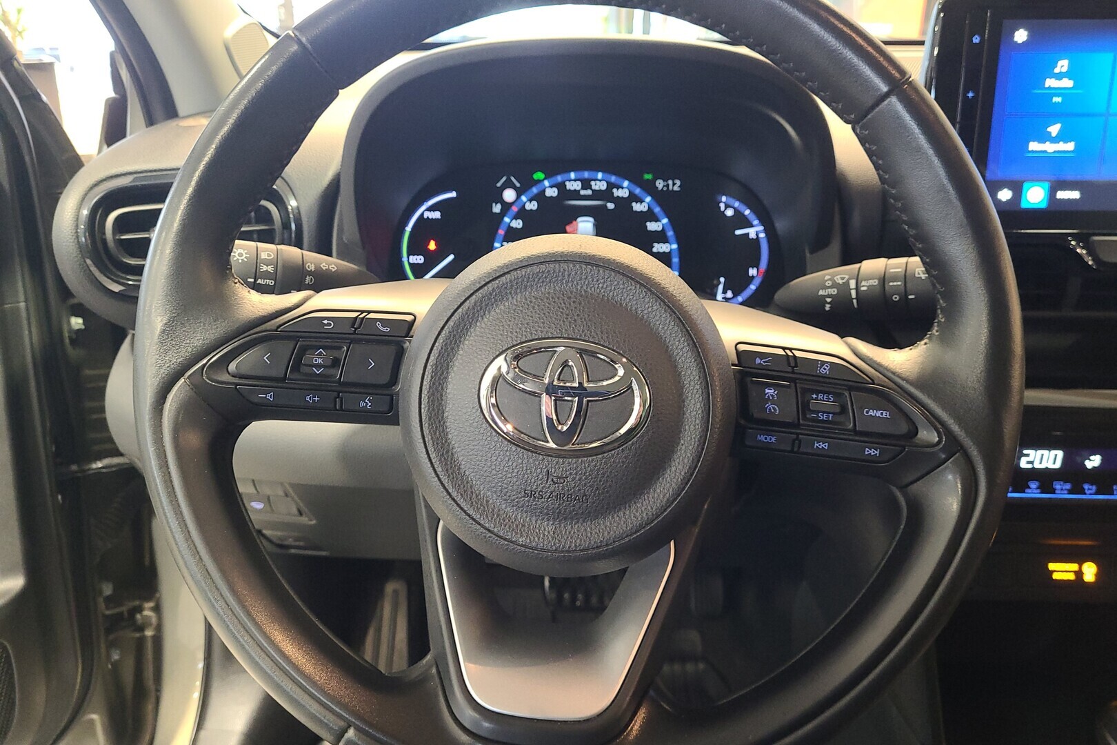 TOYOTA Yaris Cross 2023