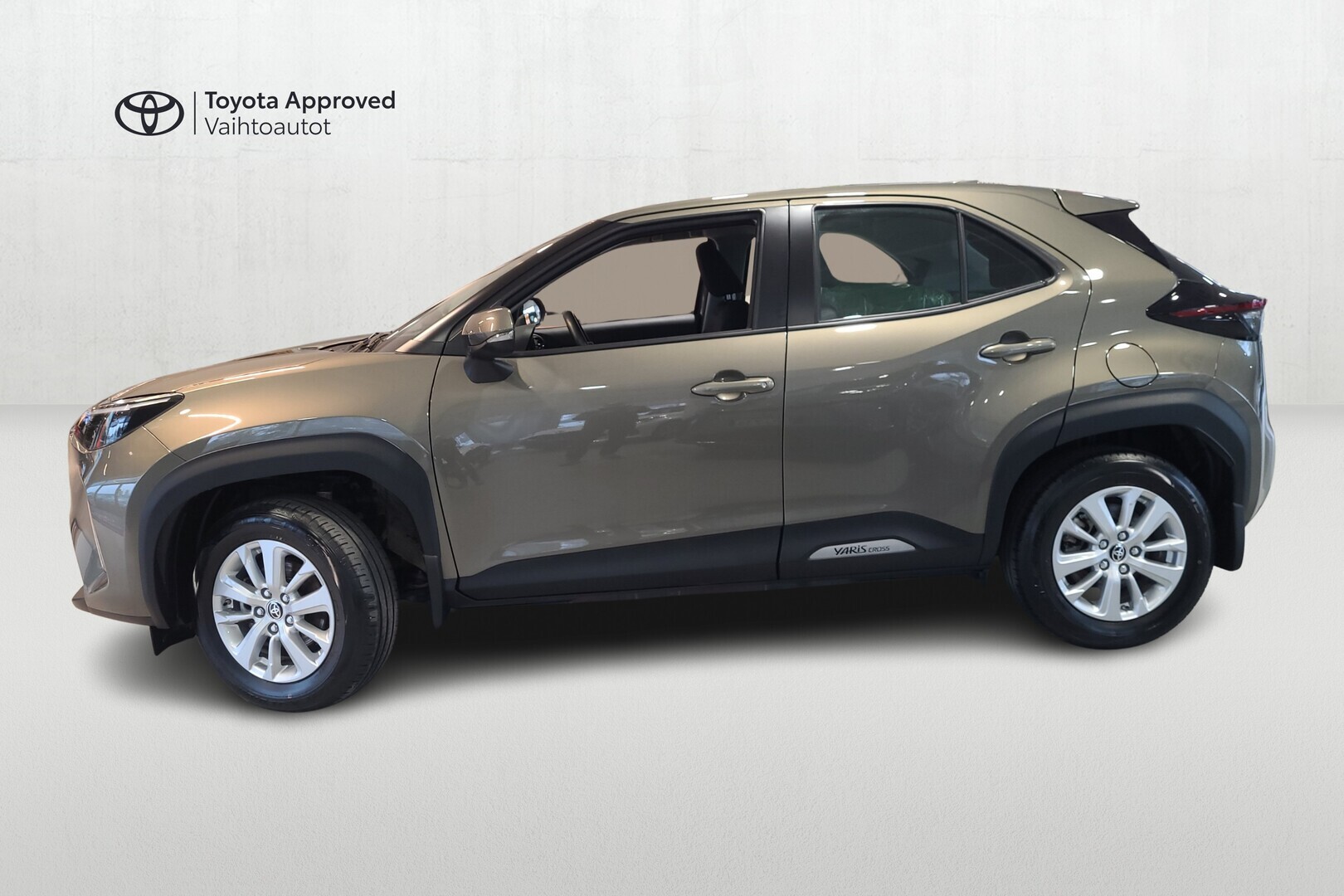 TOYOTA Yaris Cross 2023
