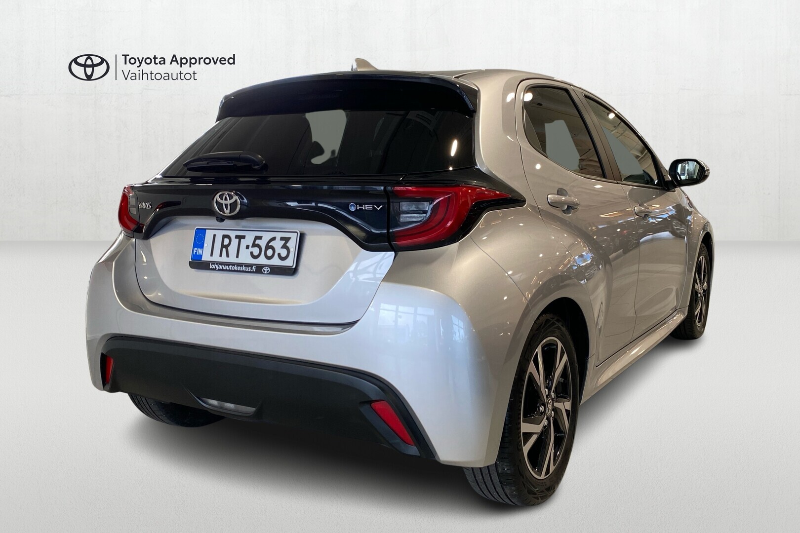TOYOTA YARIS 2024