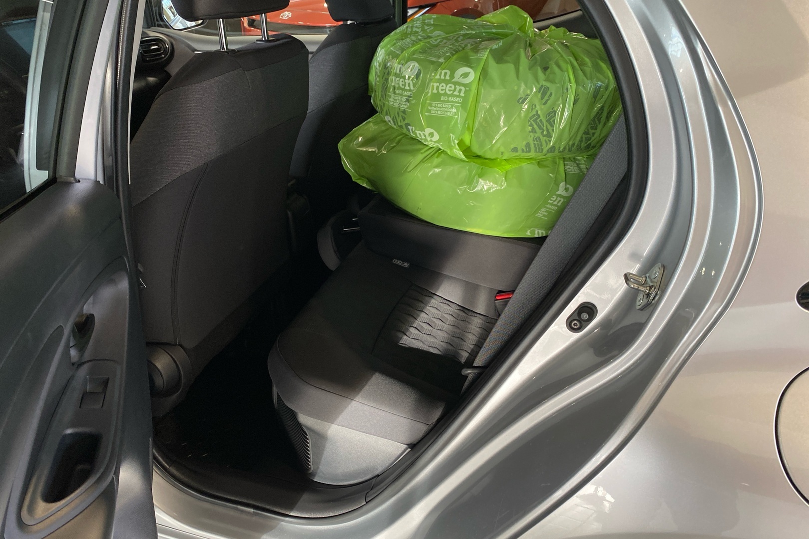 TOYOTA YARIS 2024