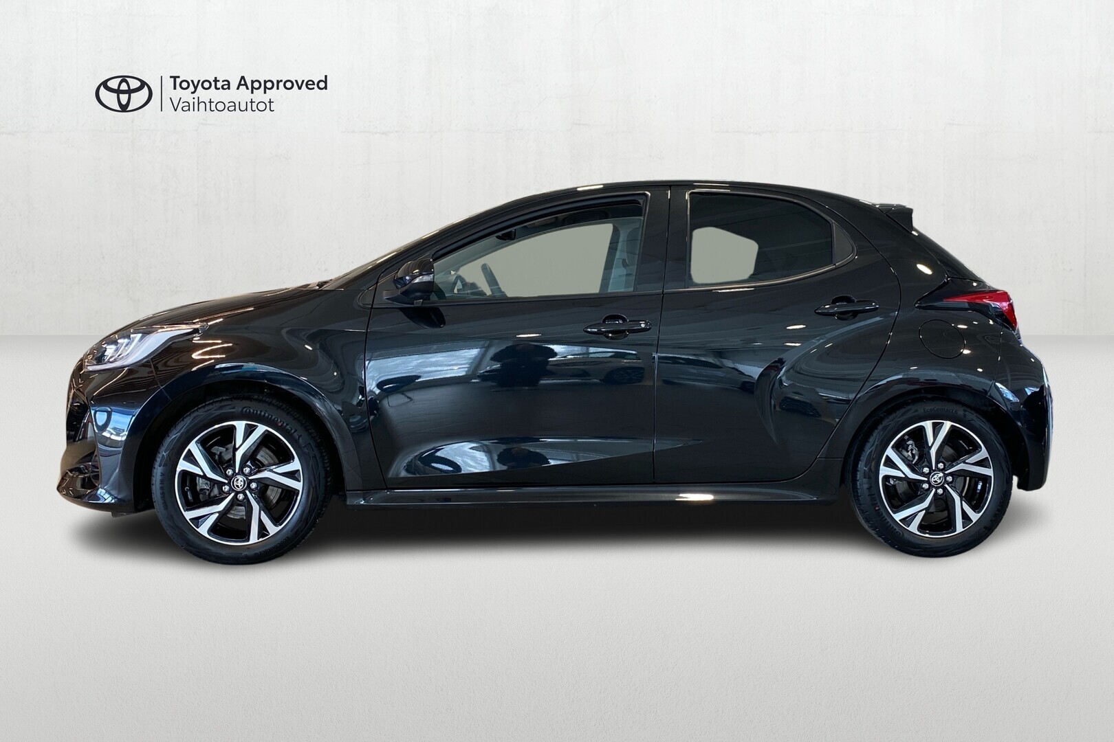 TOYOTA YARIS 2024