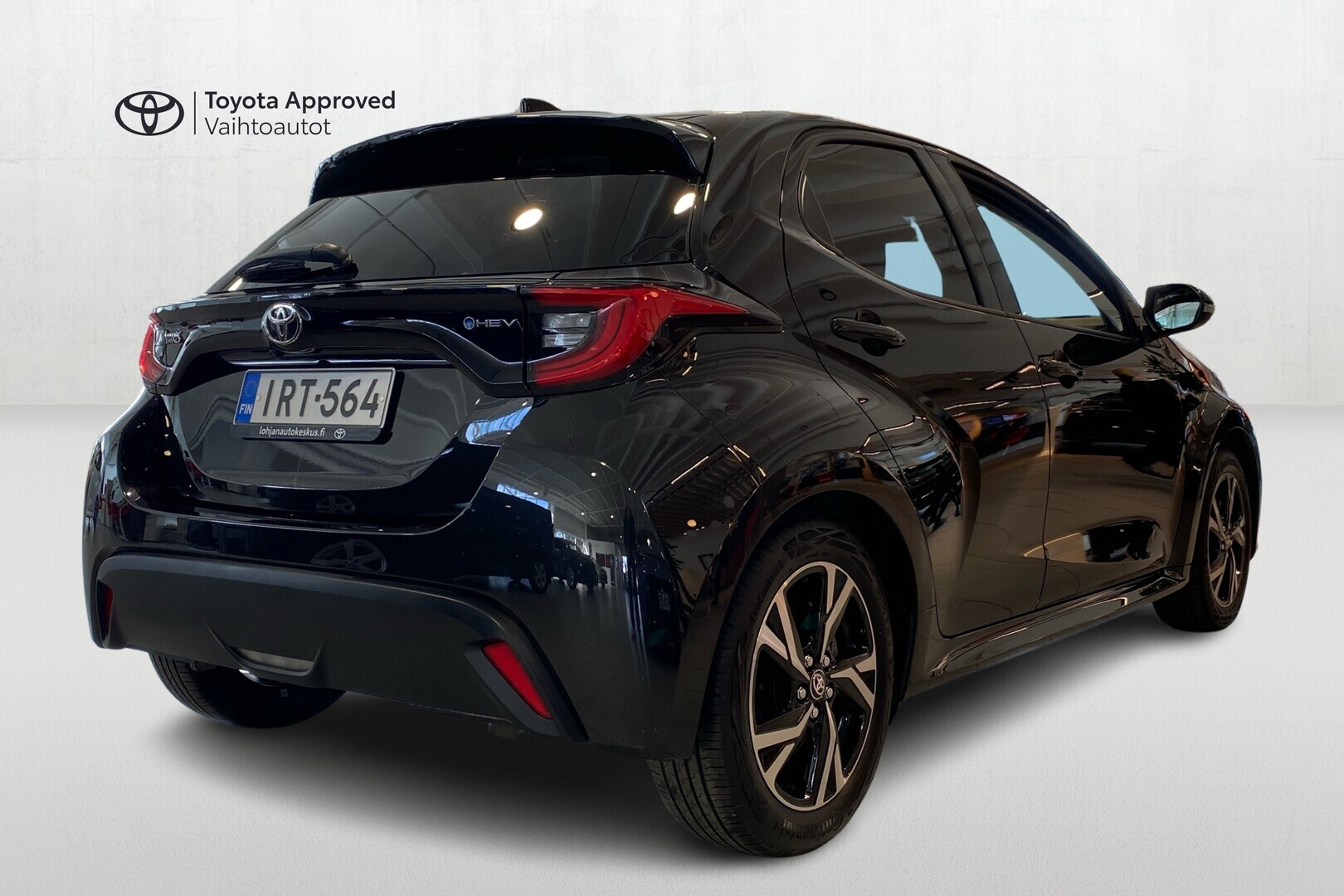 TOYOTA YARIS 2024