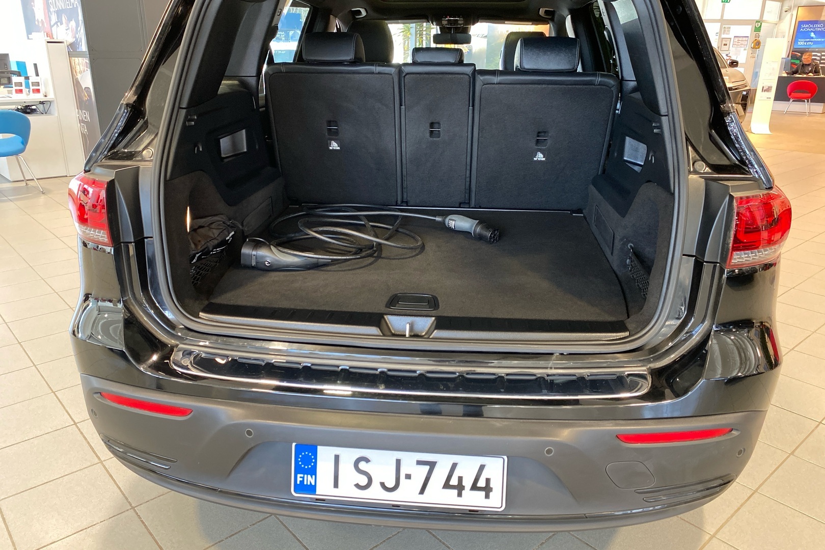 MERCEDES-BENZ EQB 2022