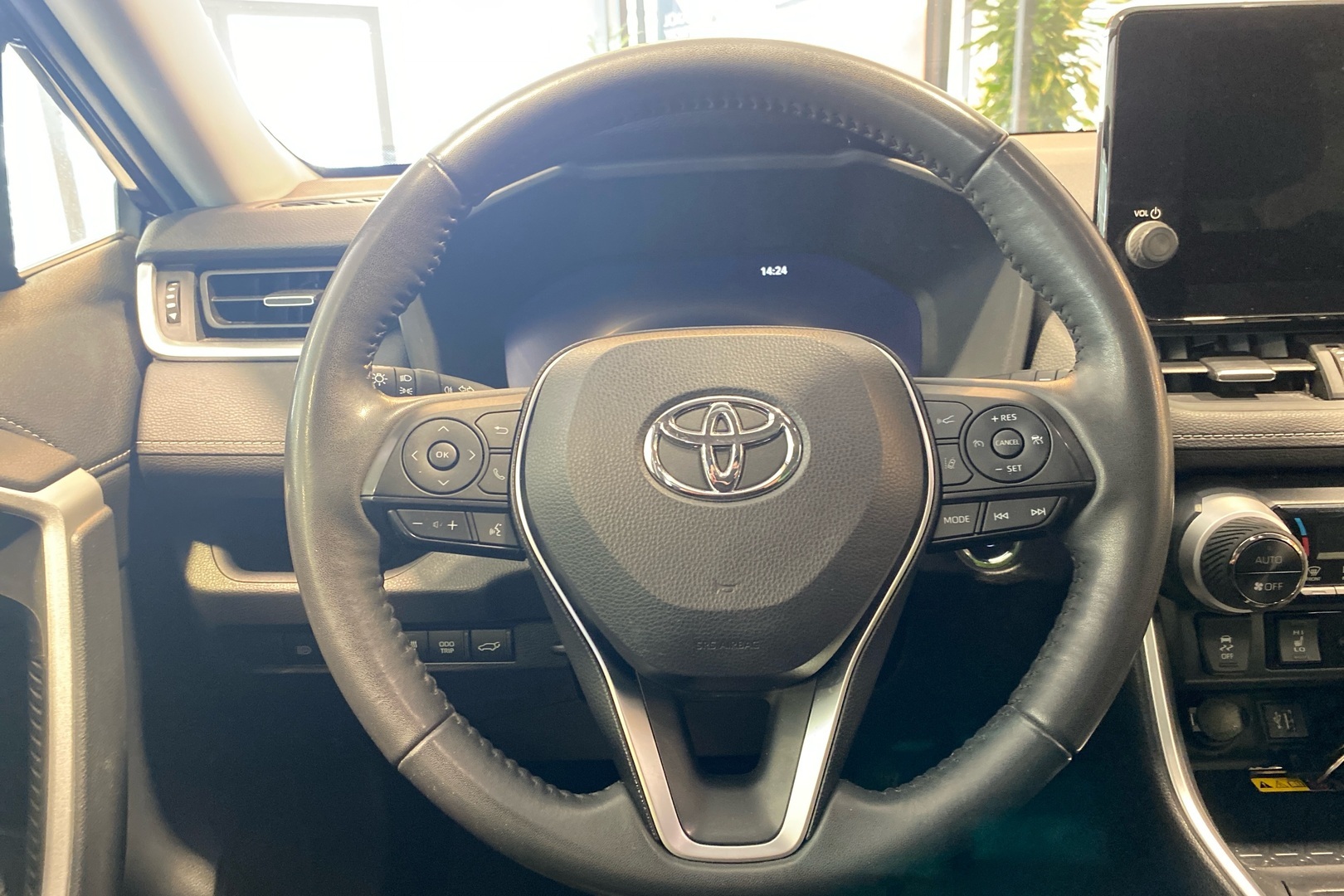TOYOTA RAV4 2023