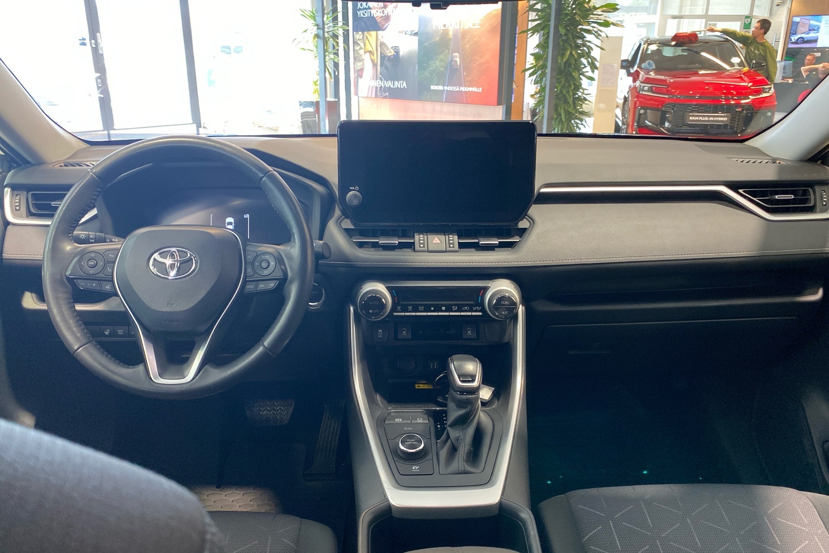TOYOTA RAV4 2023