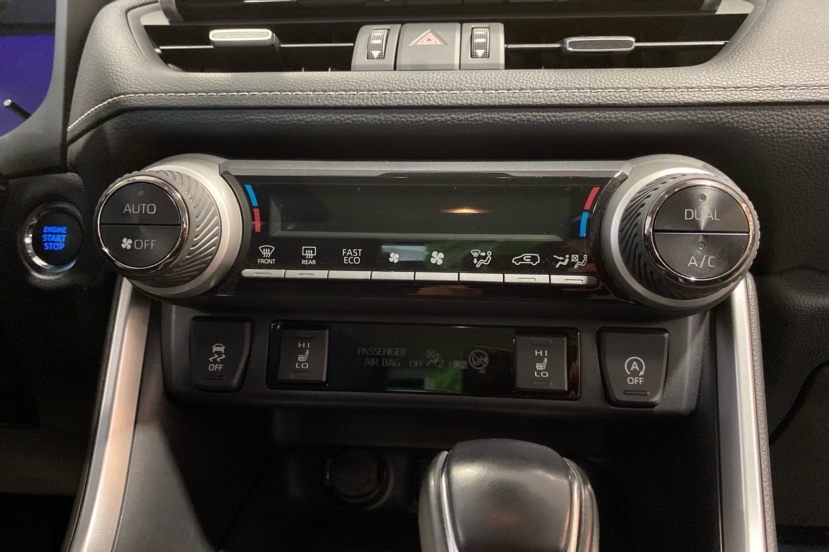 TOYOTA RAV4 2020