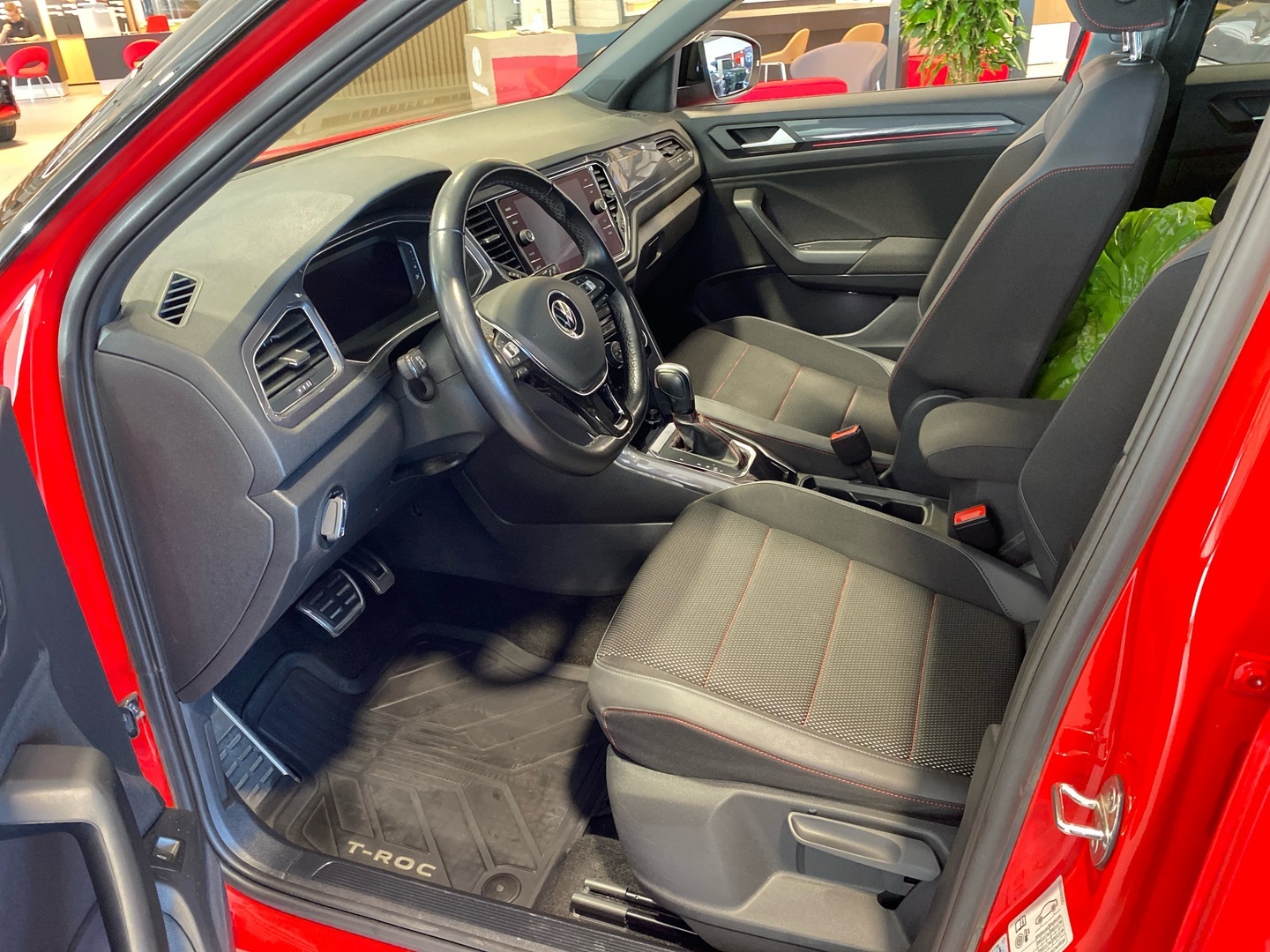 VOLKSWAGEN T-Roc 2021