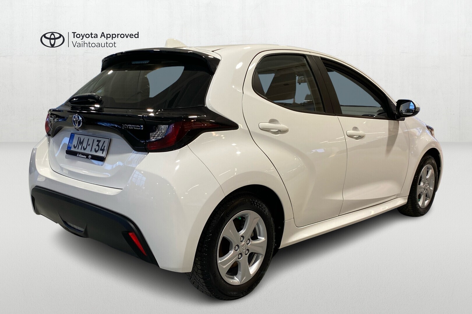 TOYOTA Yaris 2021