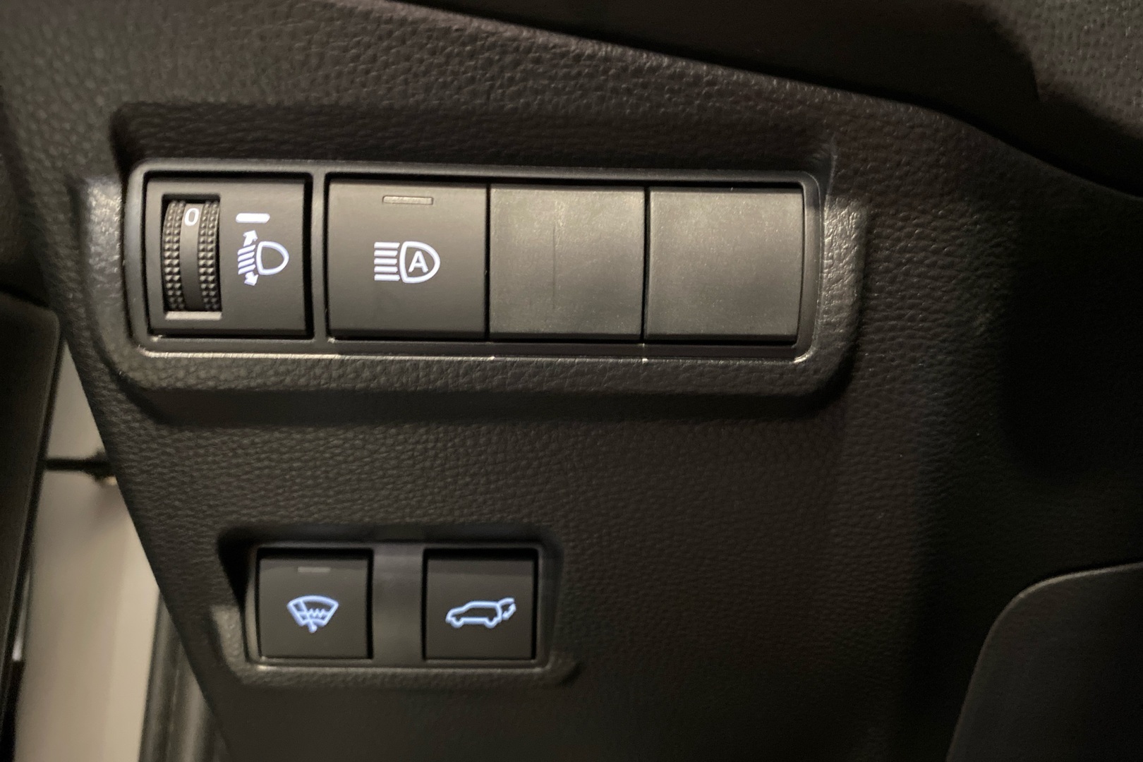 TOYOTA Corolla Cross 2025