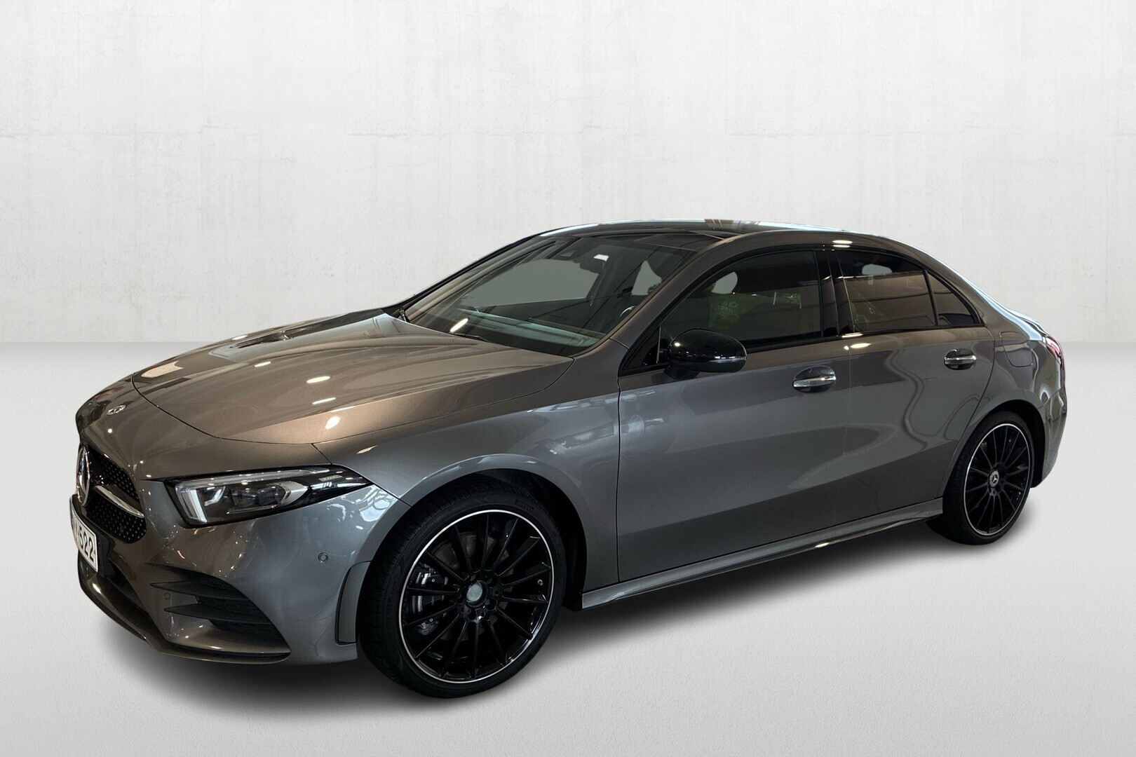 MERCEDES-BENZ A 2021