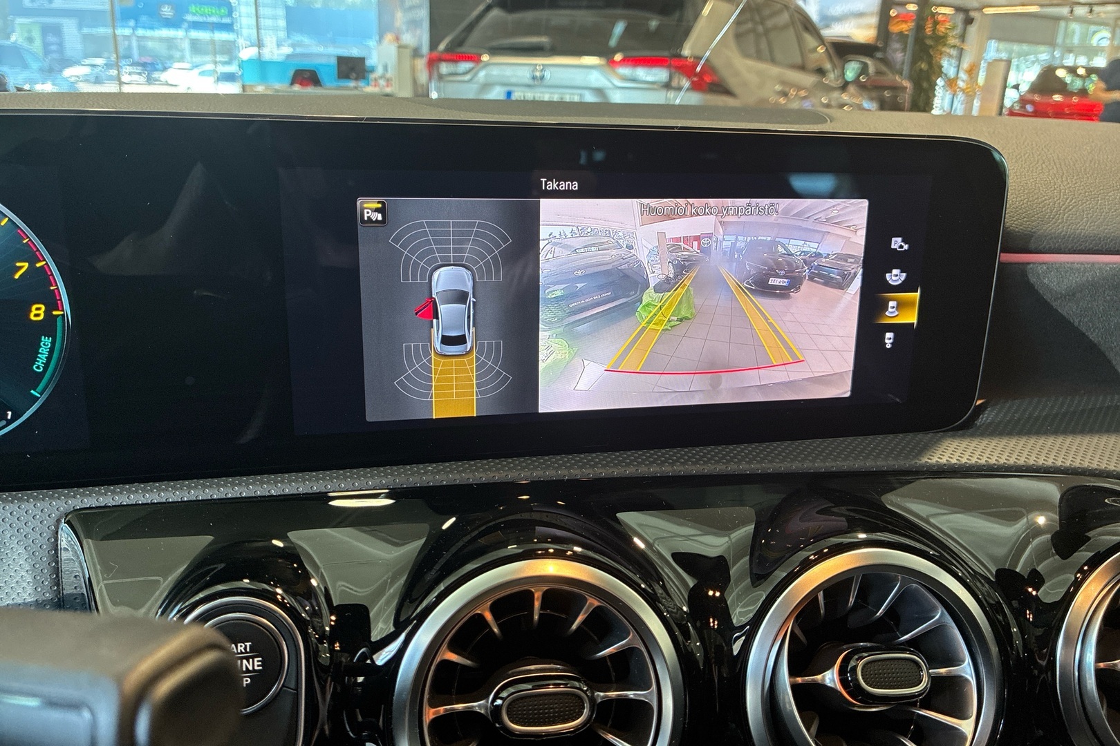 MERCEDES-BENZ A 2021