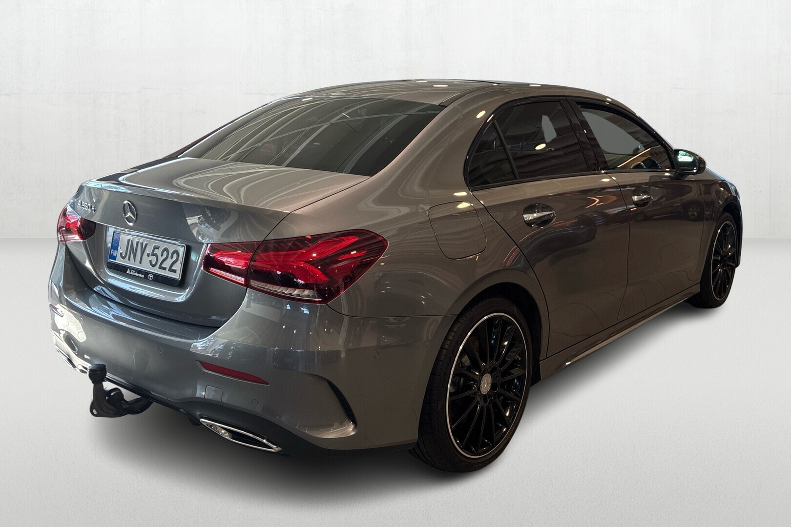 MERCEDES-BENZ A 2021