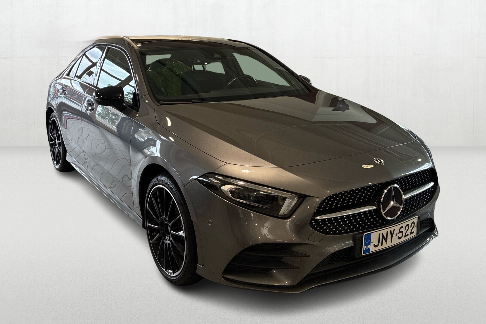 MERCEDES-BENZ A 2021