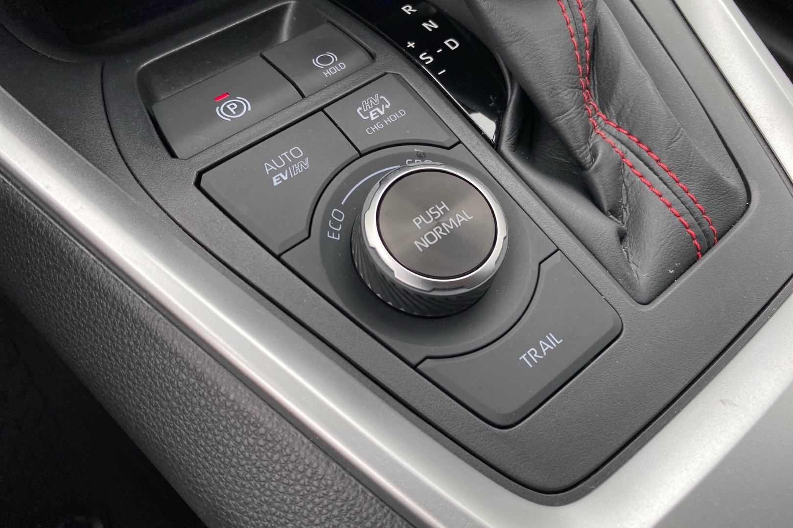 TOYOTA RAV4 Plug-in 2025