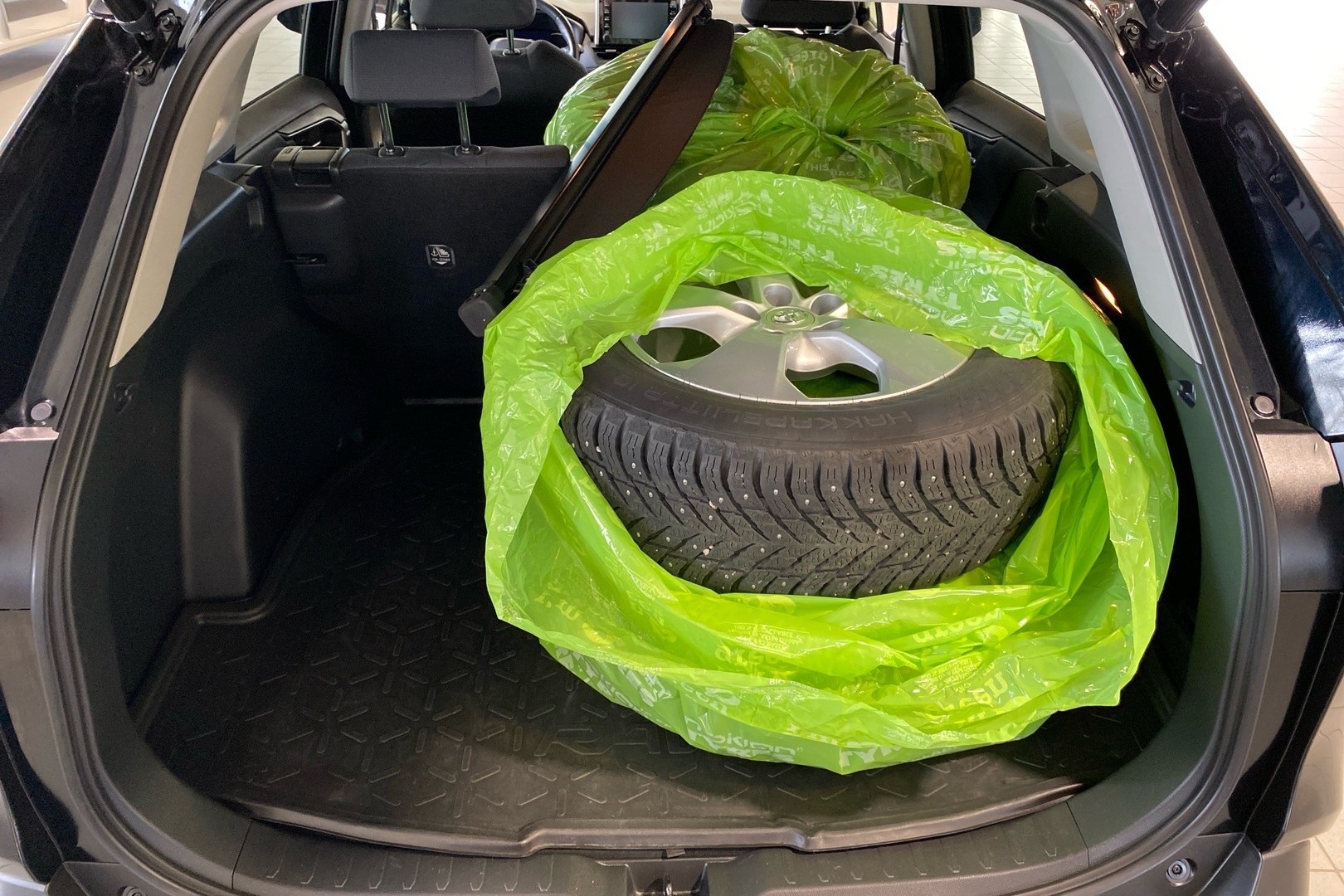TOYOTA RAV4 2021