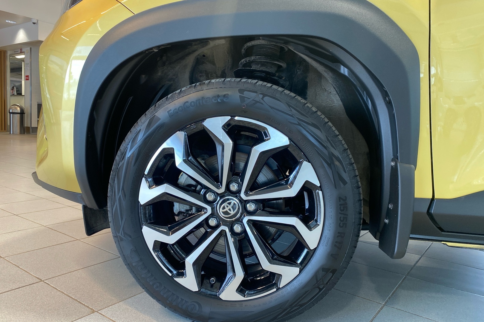 TOYOTA Yaris Cross 2023