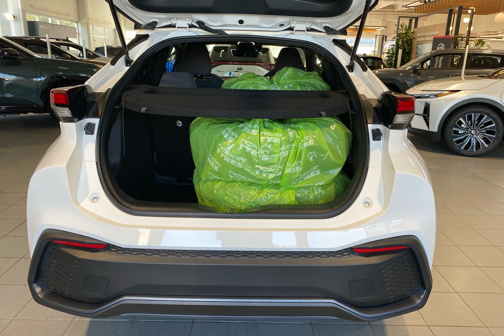 TOYOTA C-HR 2025