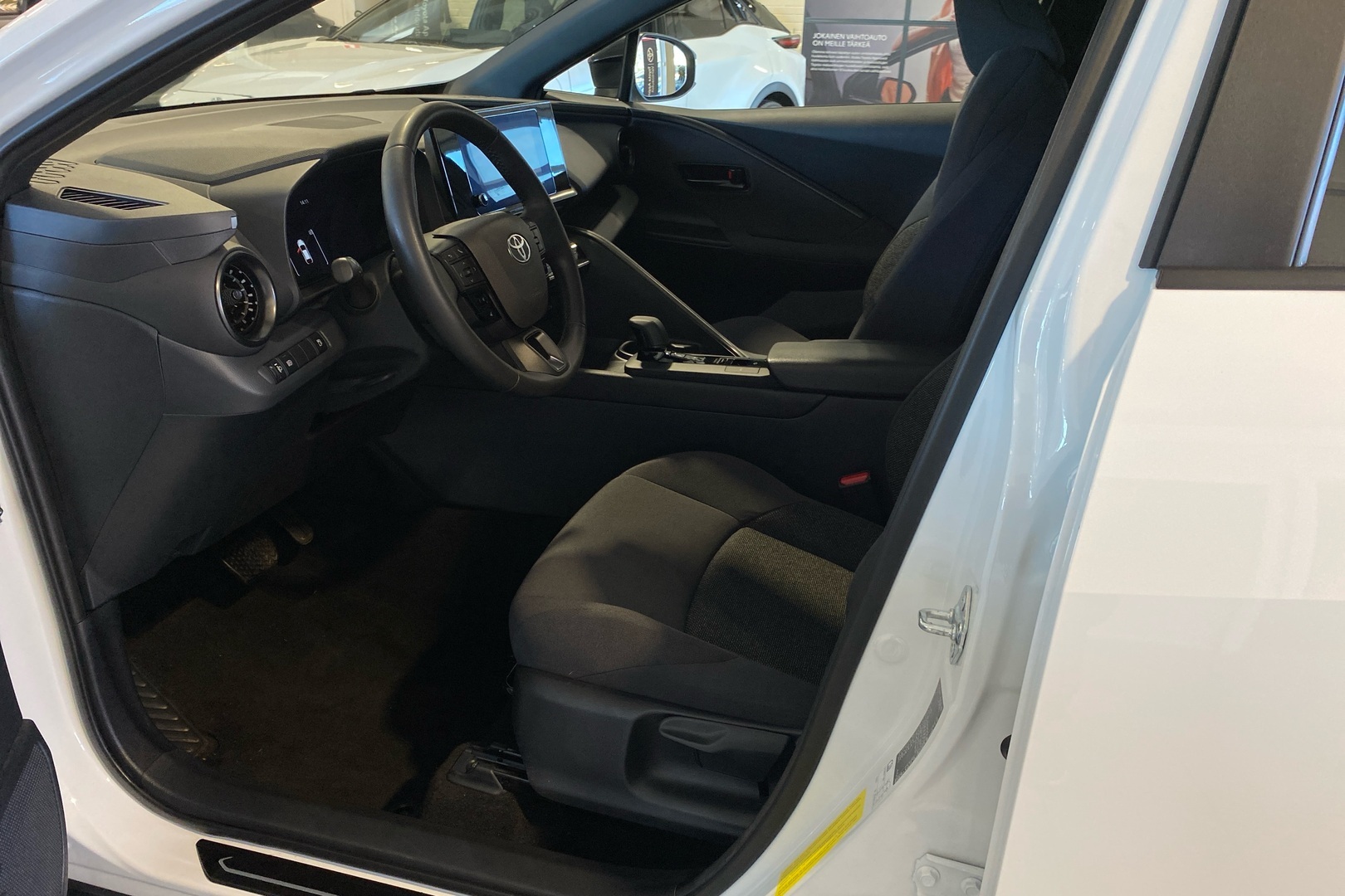 TOYOTA C-HR 2025