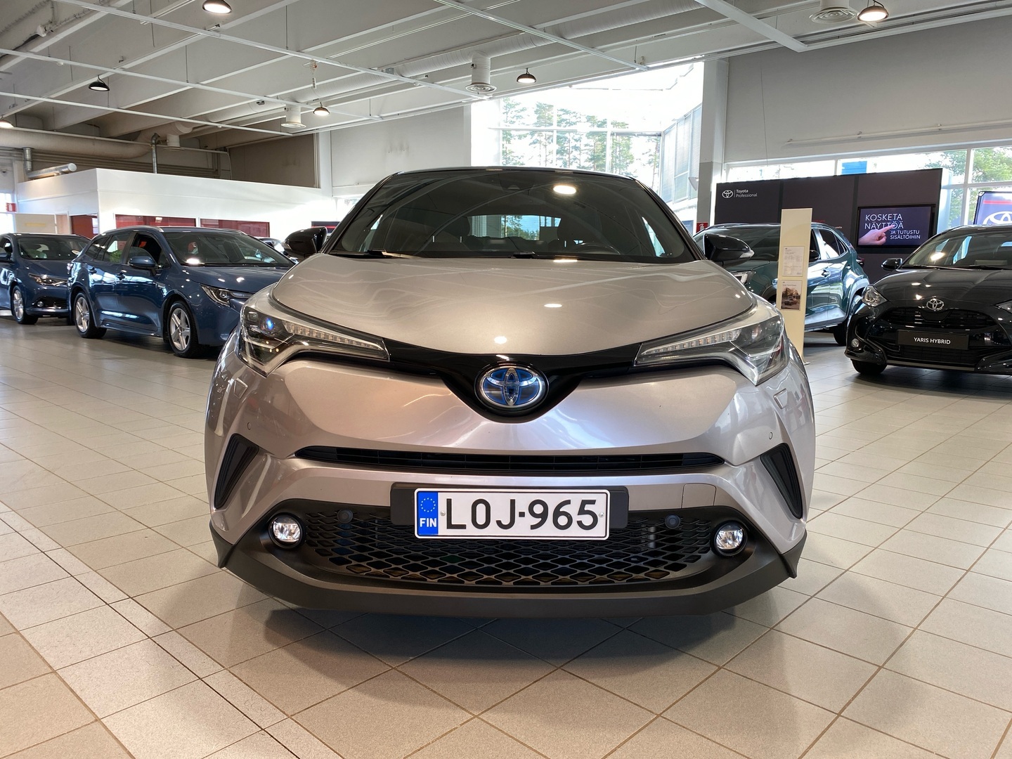 TOYOTA C-HR 2017