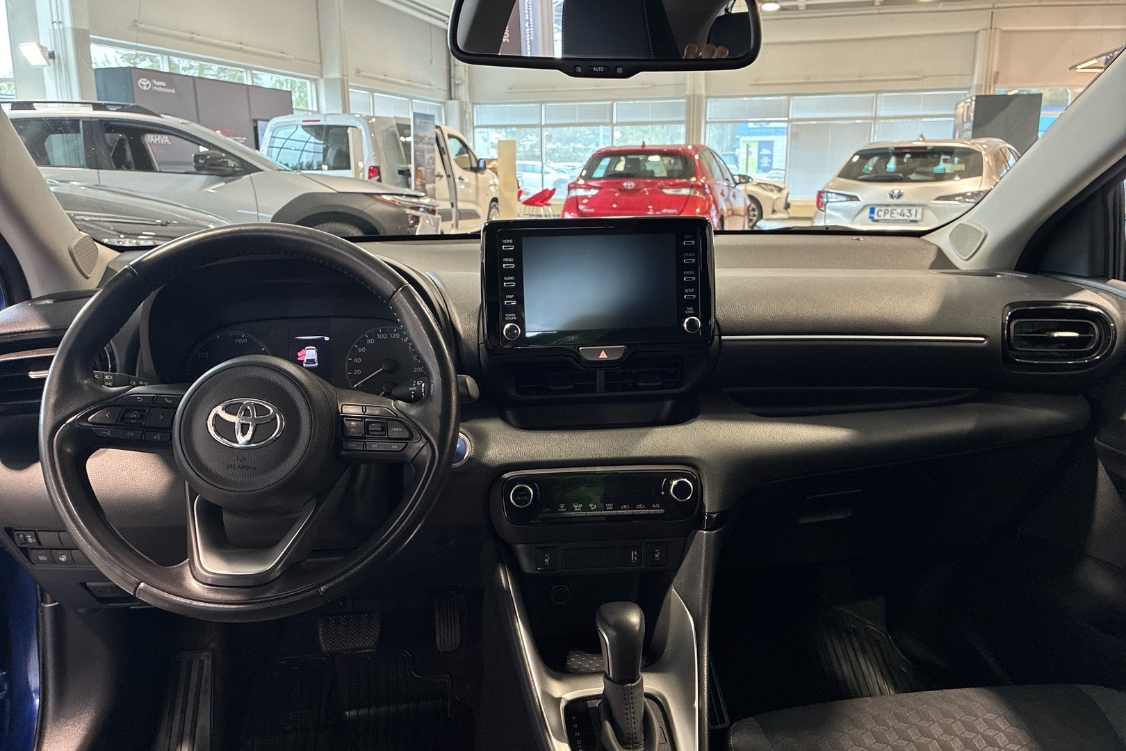 TOYOTA Yaris 2021