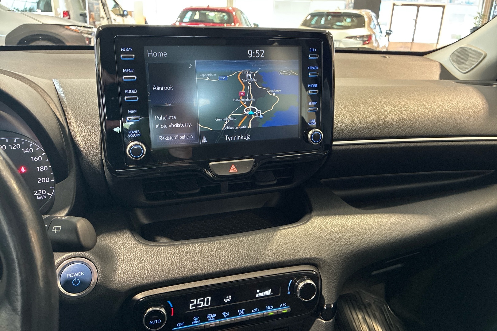TOYOTA Yaris 2021