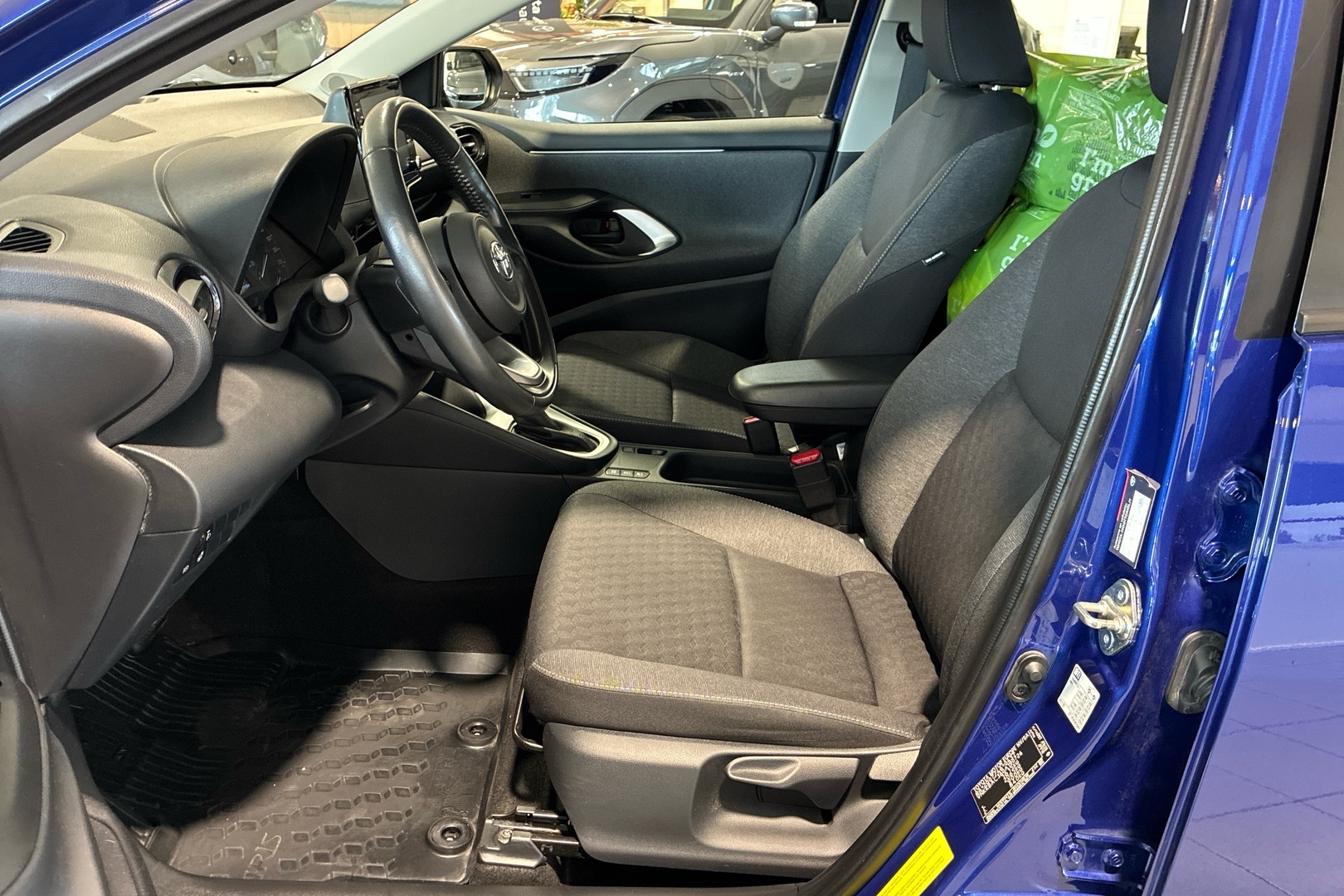 TOYOTA Yaris 2021