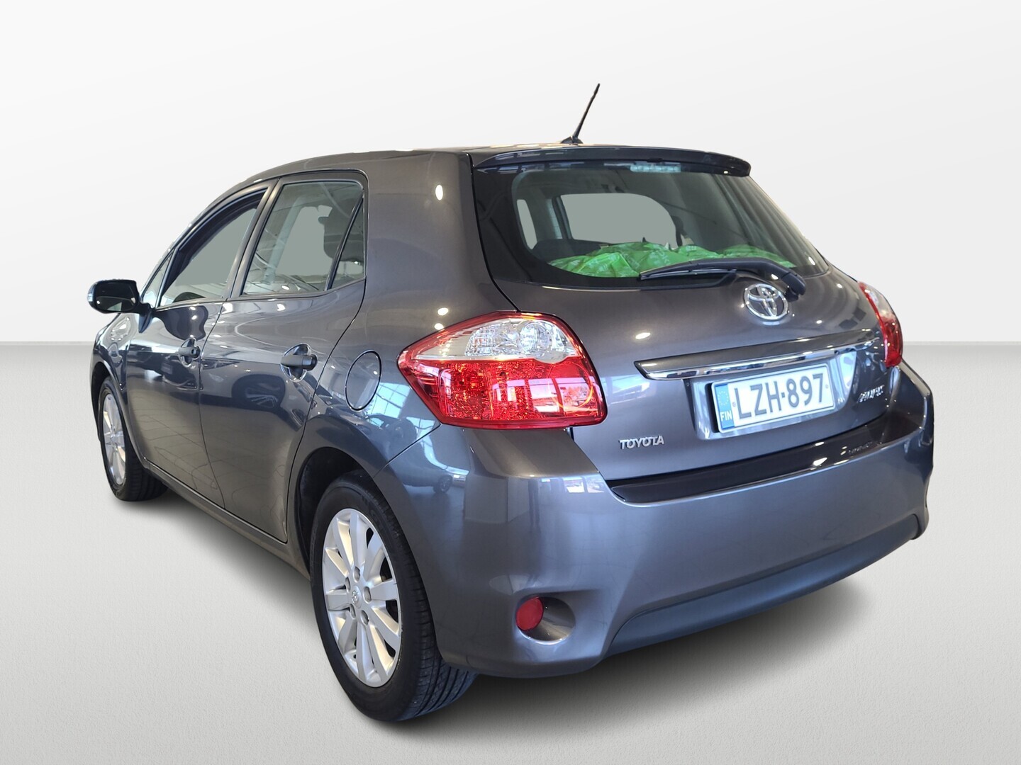 TOYOTA Auris 2011