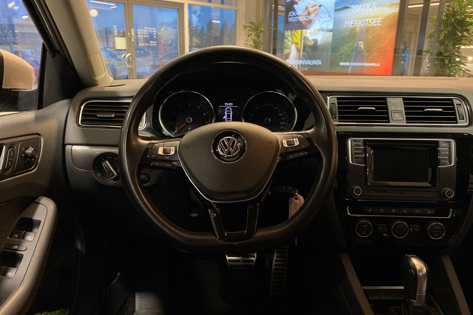 VOLKSWAGEN Jetta 2016